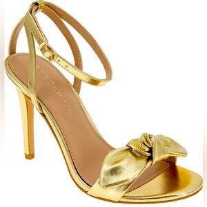NWT/ BCBGENERATION GOLD JAMINA BOW HEELS SIZE 8.5